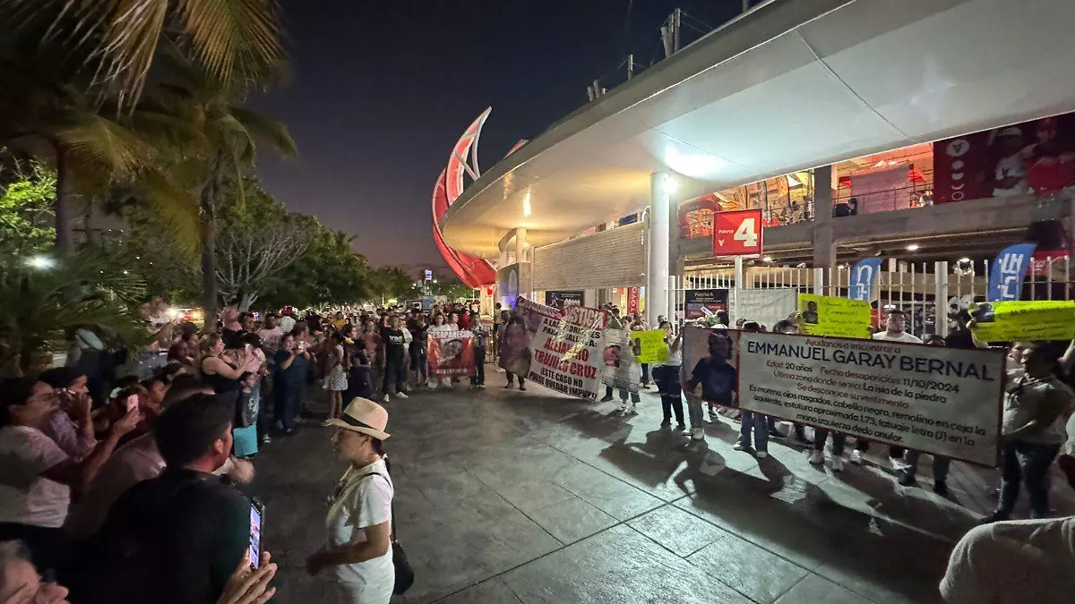 Protesta emmanuel mazatlan estadio